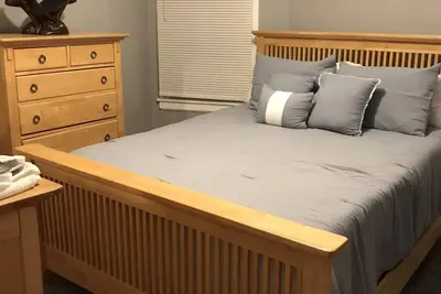 Image de Cozy 4 bedroom/2 bathroom Townhouse. < 2 miles from Cleveland Clinic, Uh, Cwru. .