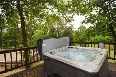 Image de Private Hideaway, Hot tub, close to Beavers Bend State Park, Broken Bow Lake.