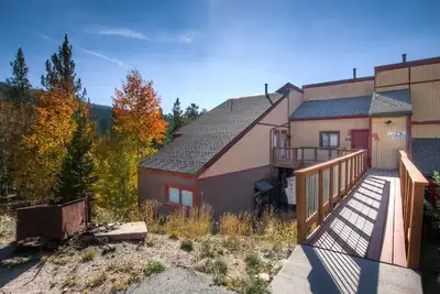 Image de King Bed and Bunks/Office. Free Bus to Town/Skiing. Sweet View!