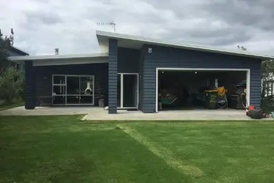 Image de Te Horo - Large House Close to Beach and Amenities