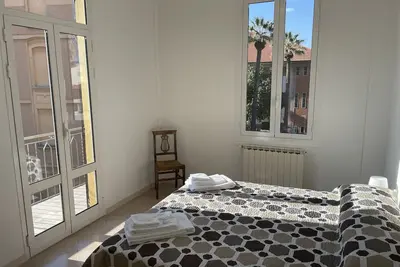 Sea view in the center of Imperia Porto Maurizio, 10 minutes from the sea