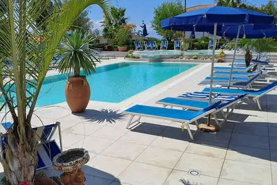 Image de Appartement 'Agriturismo Heaven Trilocale 2' avec vue sur la montagne, piscine partagée et Wi-Fi
