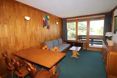 Image de Appartement fonctionnel avec balcon, proche des pistes, animaux acceptés