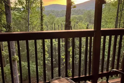 Image de Heavenly Daze and Nights 2 bedroom 2 bath cabin located in the Smoky Mountains