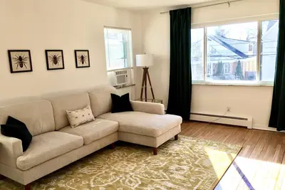 •The Hive• 🐝 Pet Friendly, 1Bed/1Bath Apartment Unit for Long Term Stays