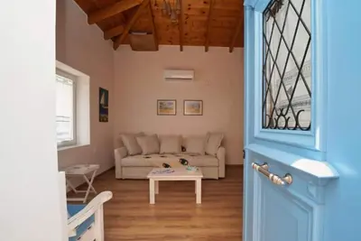 Image de Elli a sea Front Property Ideal for 4 Guests