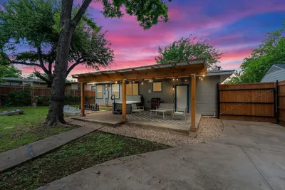 Image de Gametime! Walk to Cowboys/ Rangers Stadium