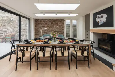 Image de Le Temps Perdu -  a house that sleeps 12 guests in 6 bedrooms