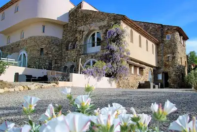 Image de Luxe Appartement met 2 Slaapkamers, Groot Terras Direct aan Zwembad La Mourre 16