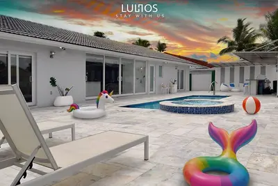 Image de Miami Luxury Escape w/Heated Pool/Jacuzzi & Bbq