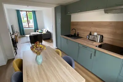 Image de Maison de ville avec Jardin