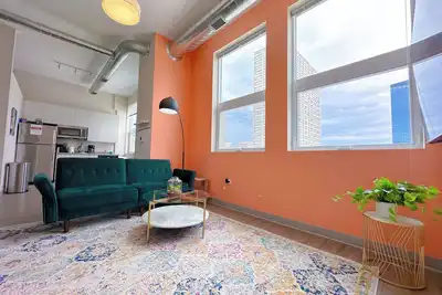 Image de McCormick Place 2br/2ba with optional parking that sleeps 6