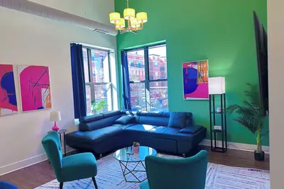 Image de 420-Friendly Near McCormick Pl 3br/2ba with Optional Parking and sleeps 8