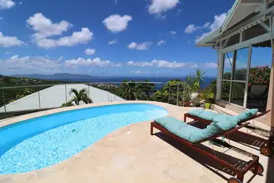 Image de Villa Frangipanier avec piscine privée