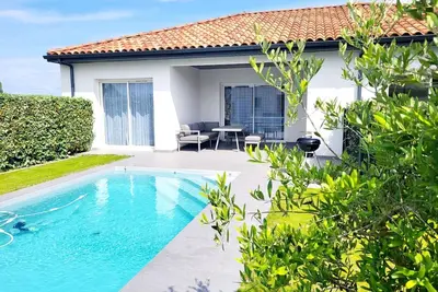 Image de Maison climatisée avec piscine chauffée