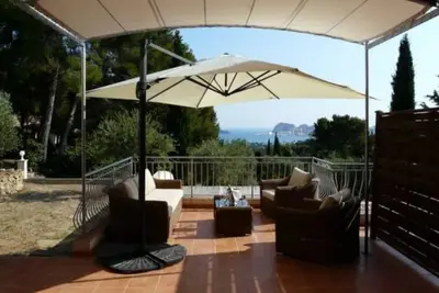 Image de Grande villa vue sur mer piscine