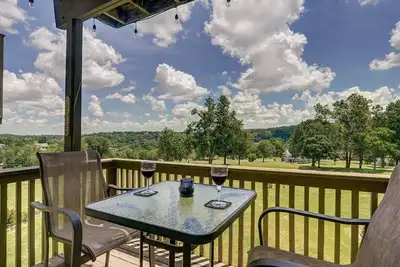 Image de Black Bear Condo w/ Golf View, next to Pools & Clubhouse, in Gated Community