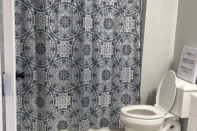 Image de Beautiful spacious two bedroom corporate apartment located in a scenic area