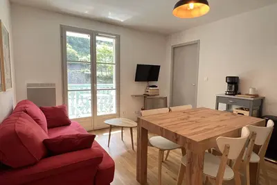 Image de T3 centre ville avec parking, balcon et wifi. 5p.