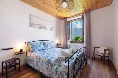 Image de Appartement familial \"Castagno 2\" avec vue sur le lac, terrasses privées et Wi-Fi