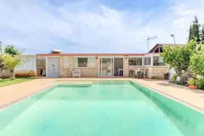 Image de Appartement \"Dependance Con Piscina\" avec piscine privée, Wi-Fi et climatisation