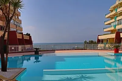 Image de Appartement 4 pers, piscine, parking, climatisation en bord de mer