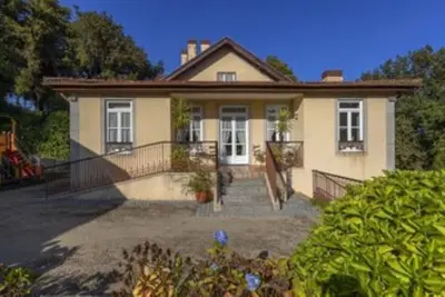 Image de Stunning, Charming, 12 Bedrooms all ensuite, 2. 5 Hect Fenced