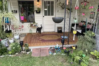 Image de Country home 15 min to Bonnaroo farm & 10 min to the Caverns w Jacuzzi hot tub