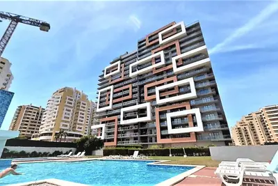 Rocha Tower 13c