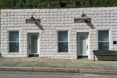 Image de Sallisaw's Strawberry Dumpling