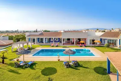 Image de Amazing Villa With Pool Gym And Spa