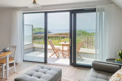 Image de Withie Cove -  a luxury coastal apartment footsteps from Hope Cove Beach