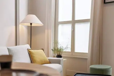 Image de 1-Br Centre Antwerp Haven with Patio