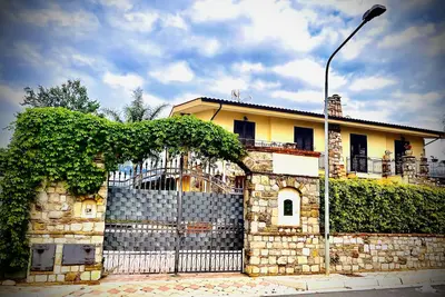 Image de Villa At 300 Mt. From The Bio Park Of Sicily. 10km From The Airport