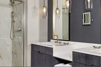 Image de 1b resort suite big-city living with Southern charm