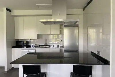 173a Amplio apartamento moderno