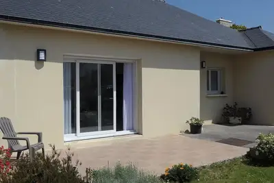 Maison récente de plain pied, jardin clos, à 1km2 de la plage