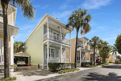 Image de Charming Angler's Reef Home with Pool, Dock, Beach & Ocean View