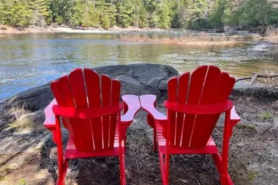 Image de Waterfall View River Cottage With Wood-fired Sauna