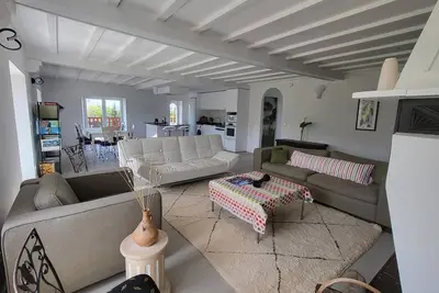 Image de Urrugne, au 1er étage d'une propriété Basque appt 5 pièces, piscine