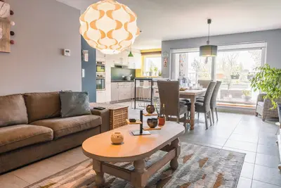 Image de Saphira - Appartement de 2 chambres avec terrasse ensoleillée situé au centre
