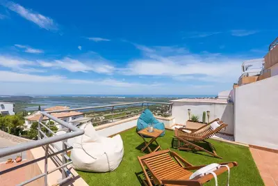 Image de Confortable appartement pour 6 personnes avec piscine, Wifi, Tv, patio, animaux admis et parking