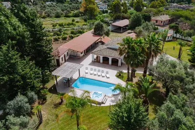 Image de Maison de vacances 'Villa Hollywood Con Piscina' avec piscine privée, terrasse privée et Wi-Fi