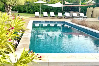 Image de Bastide Piscine Sainte Victoire 10 min Aix, 20 min Cassis