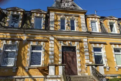 Image de Eine Stimmungsvolle Wohnung in Einem Palast aus dem 19. Jahrhundert