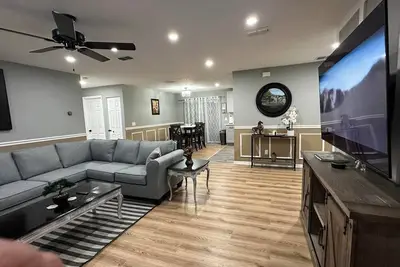 Image de King Bed, Clean & Cozy, 10 Min to Wec Ocala