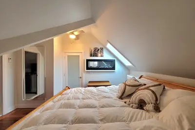 Image de 15 Mins From Stratford Festival, two Viewing Decks of the Scenic Countryside