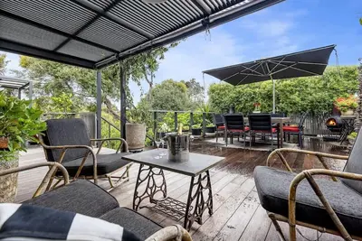Image de Blairgowrie Garden Oasis And Entertaining Deck