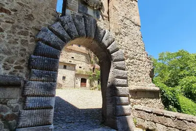 Image de Old Ceramic Factory Close to Unesco Itineraries