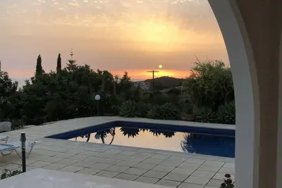 Image de Stunning Villa with gardens and pool — 10 min from beach